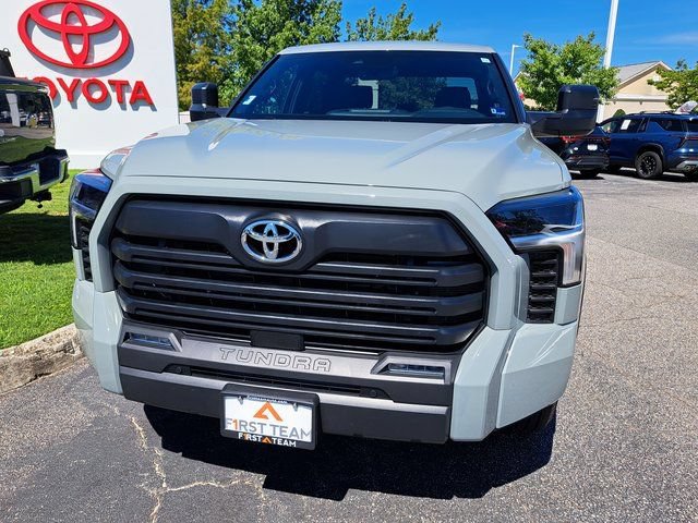 Used 2026 Toyota Tundra SR5 w/ SR5 Convenience Package AWD/4WD image 4