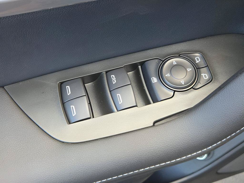 New 2026 Chevrolet Blazer LT w/ Convenience Package FWD image 25