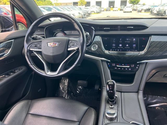 Used 2020 Cadillac XT6 Premium Luxury AWD/4WD image 17