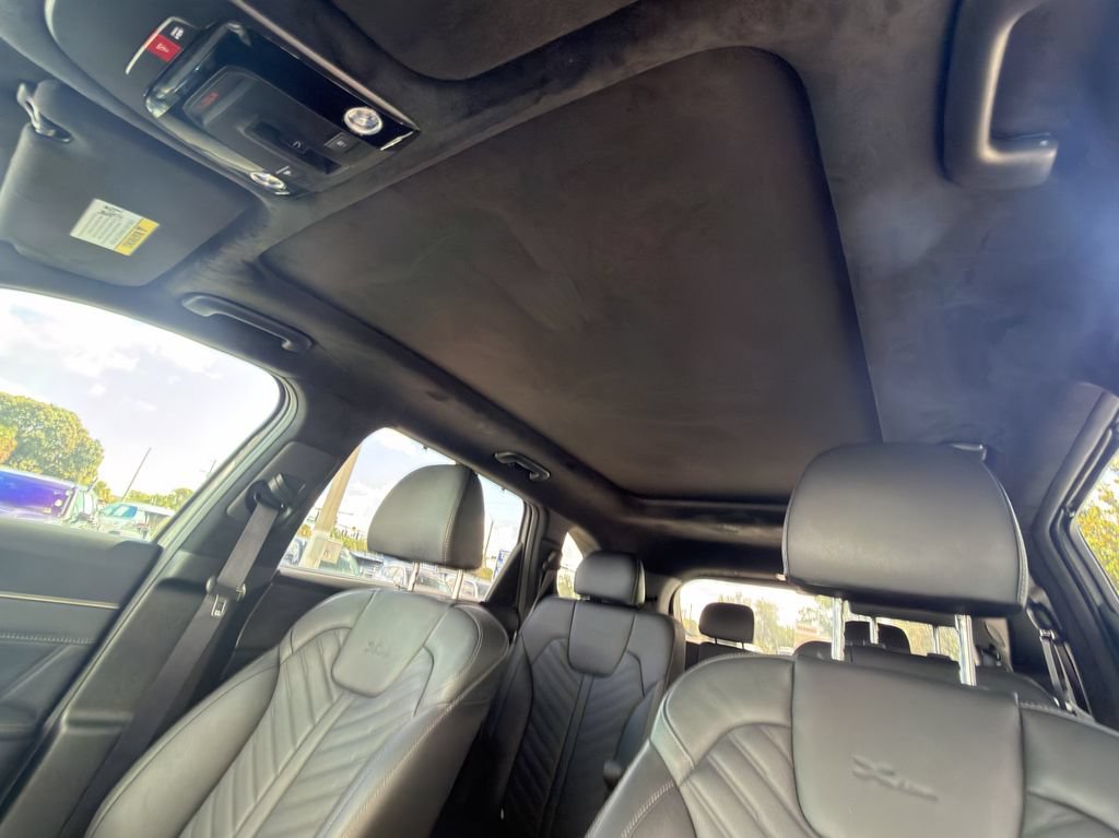 Certified 2025 Kia Sorento SX Prestige AWD/4WD image 29