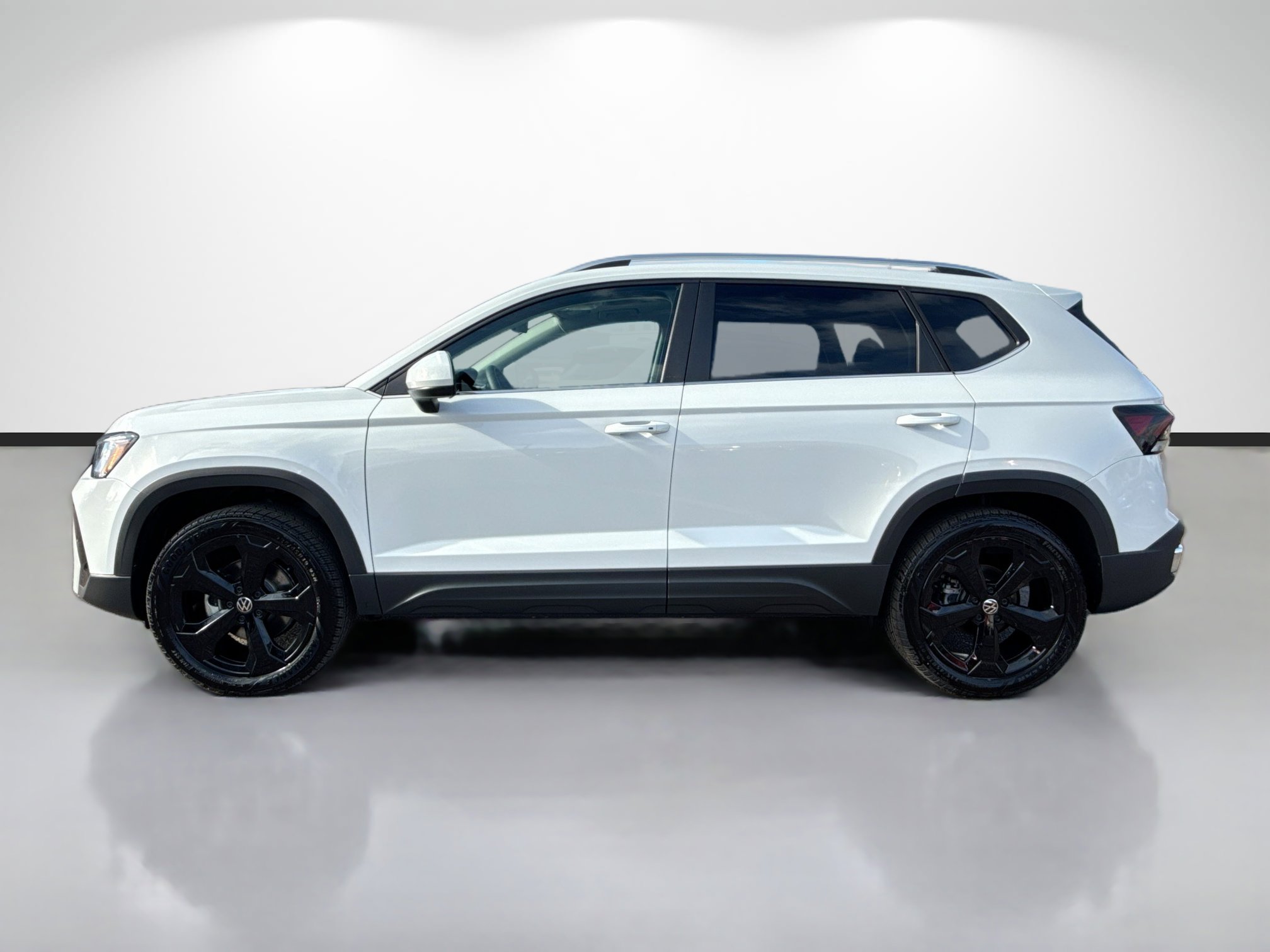 New 2026 Volkswagen Taos SEL AWD/4WD image 6