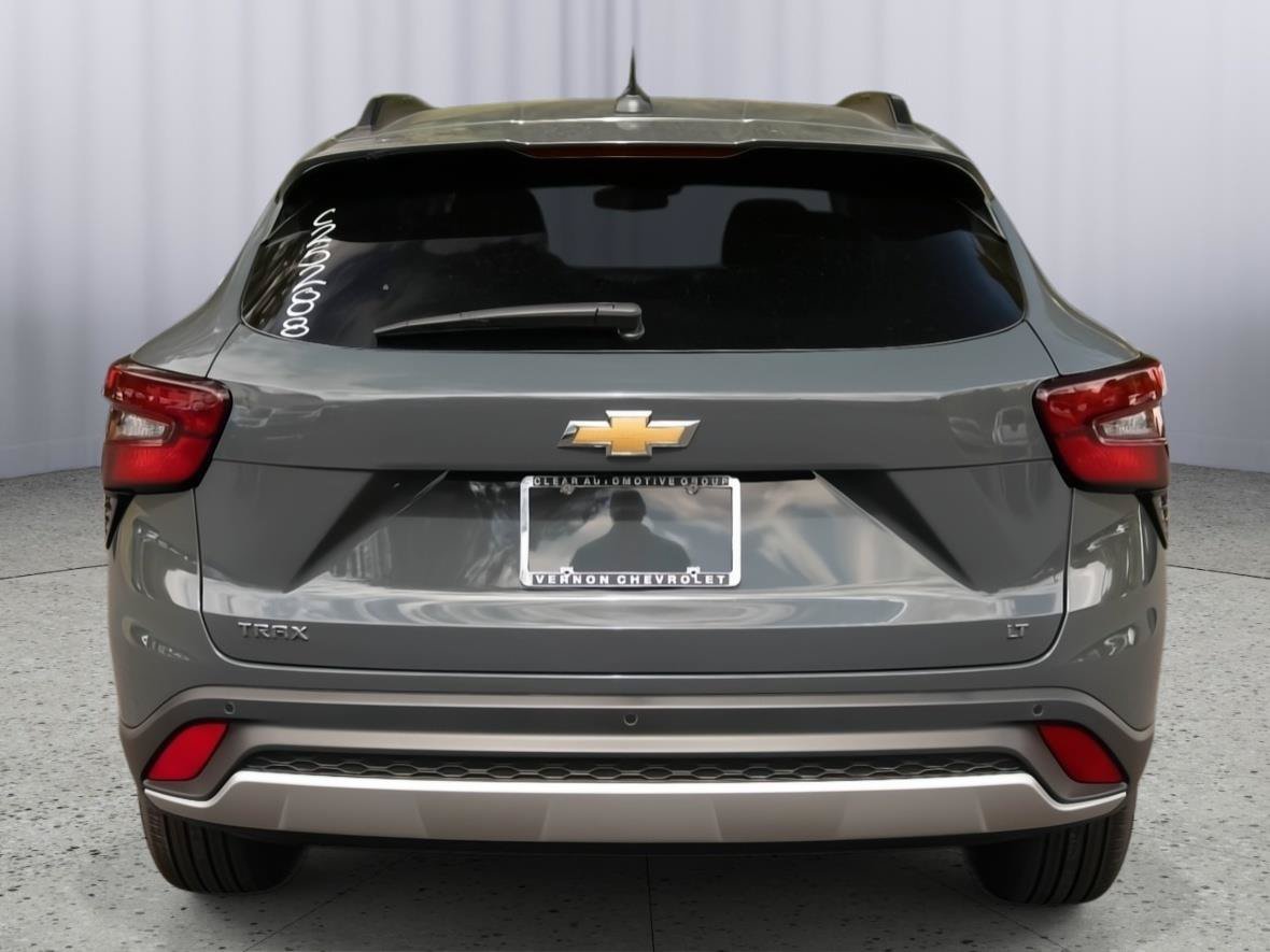 New 2026 Chevrolet Trax LS w/ LS Convenience Package FWD image 6