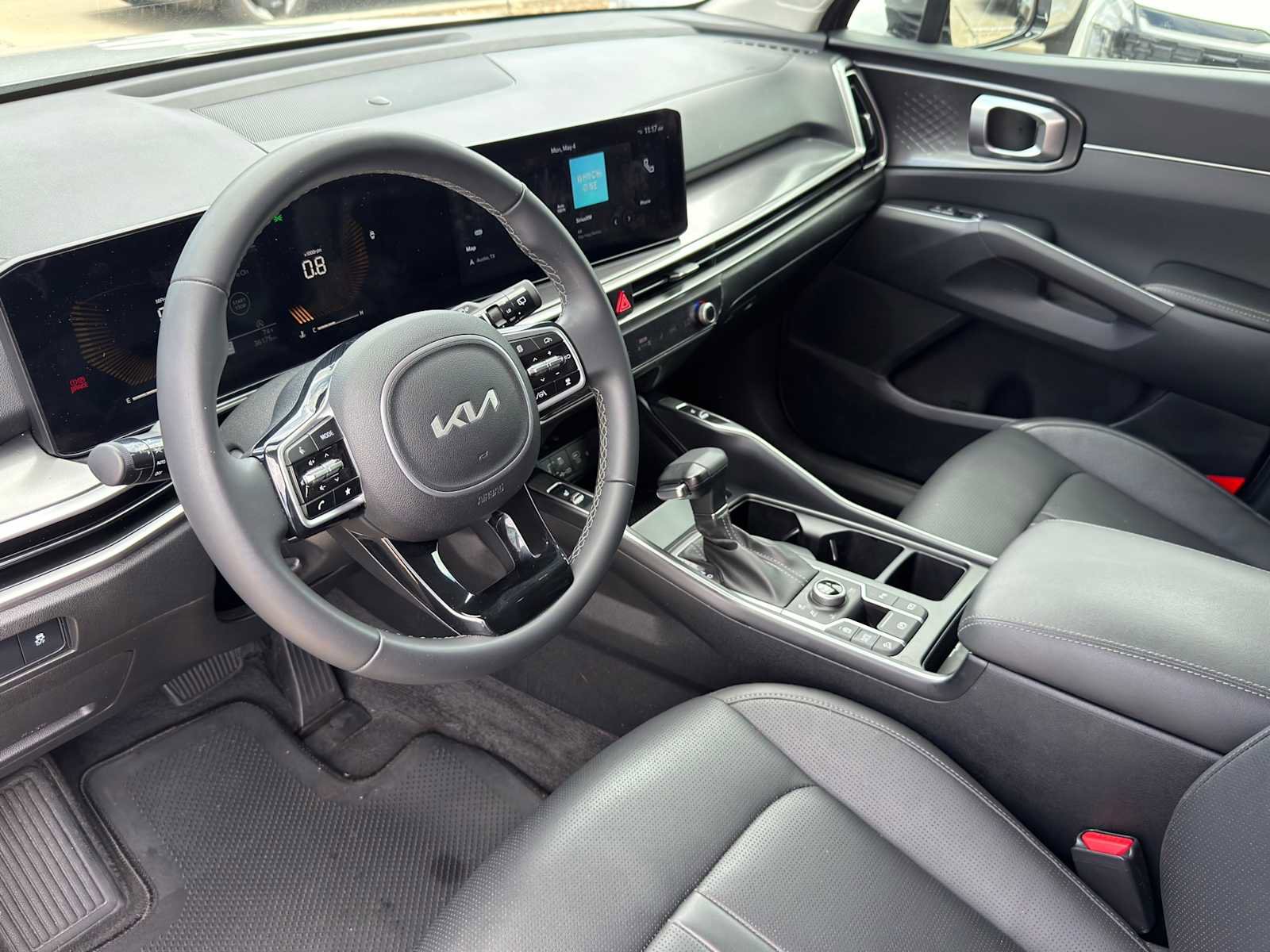 Certified 2024 Kia Sorento S w/ Panoramic Sunroof Package AWD/4WD image 9