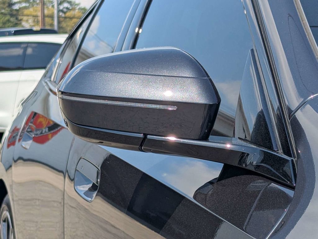 Used 2026 BMW 530i w/ M Sport Package image 12