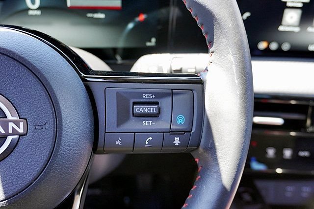New 2026 Nissan Kicks SR w/ Cold Weather Package FWD image 46