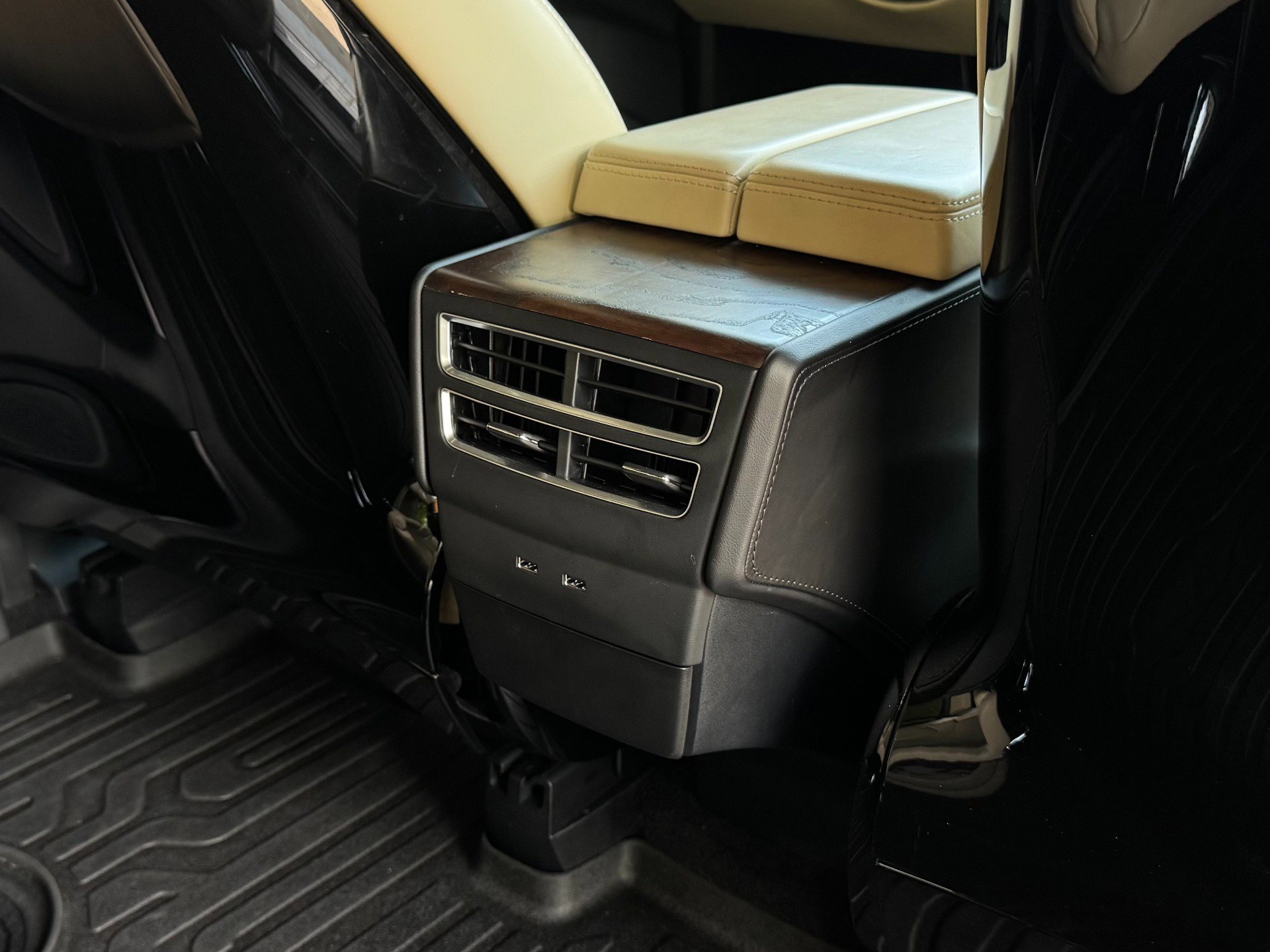 Used 2016 Tesla Model X Performance image 38