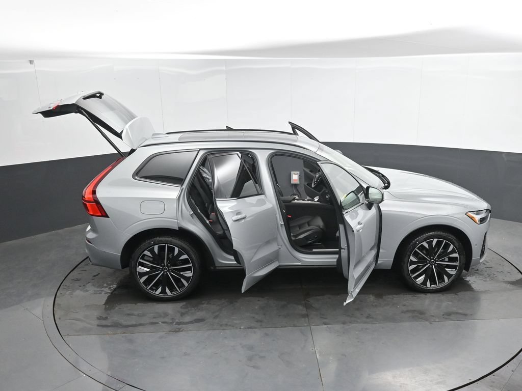 New 2026 Volvo XC60 B5 Ultra w/ Climate Package AWD/4WD image 42