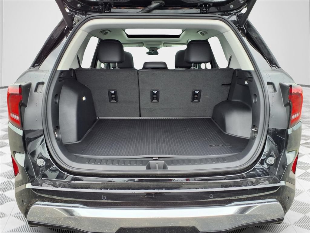 New 2026 GMC Terrain Denali w/ LPO, Floor Liner Package AWD/4WD image 9