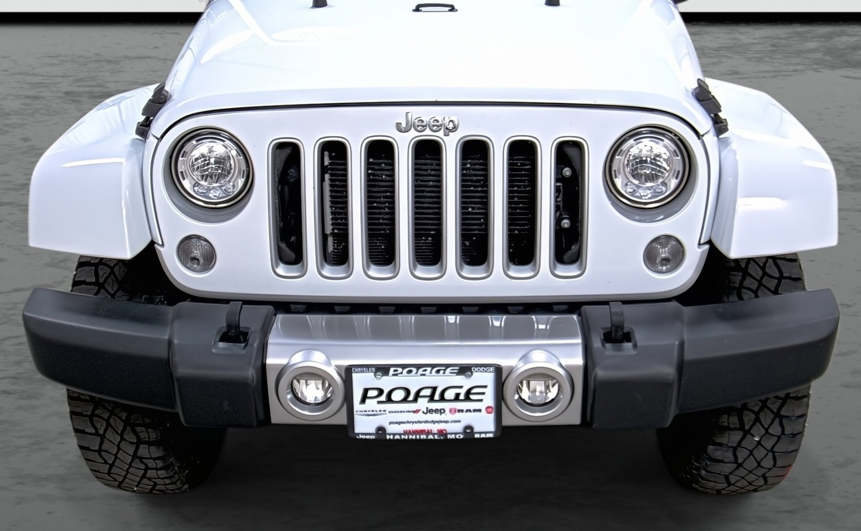 Used 2017 Jeep Wrangler Unlimited Sahara w/ Dual Top Group image 16