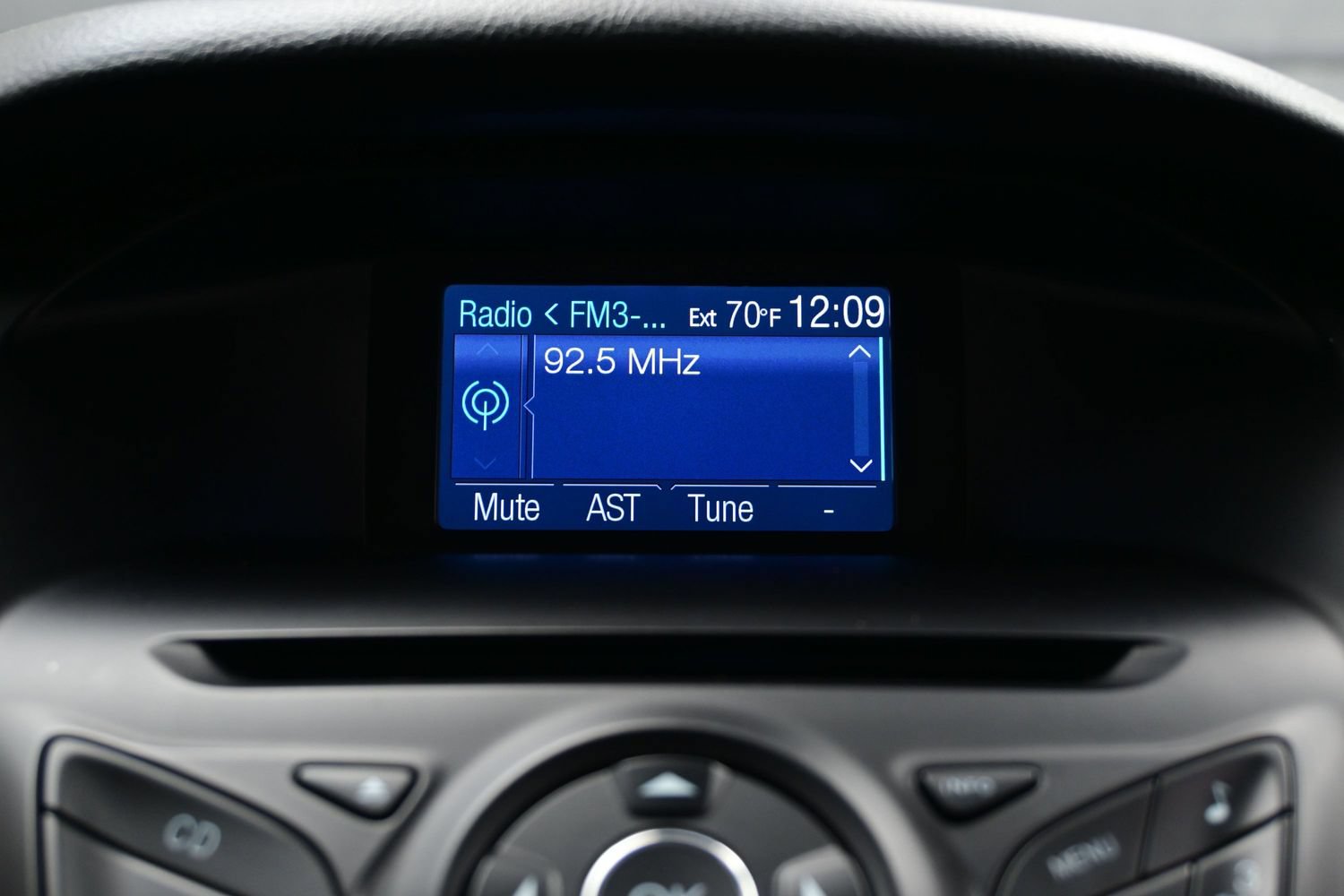 Used 2012 Ford Focus SE FWD image 17