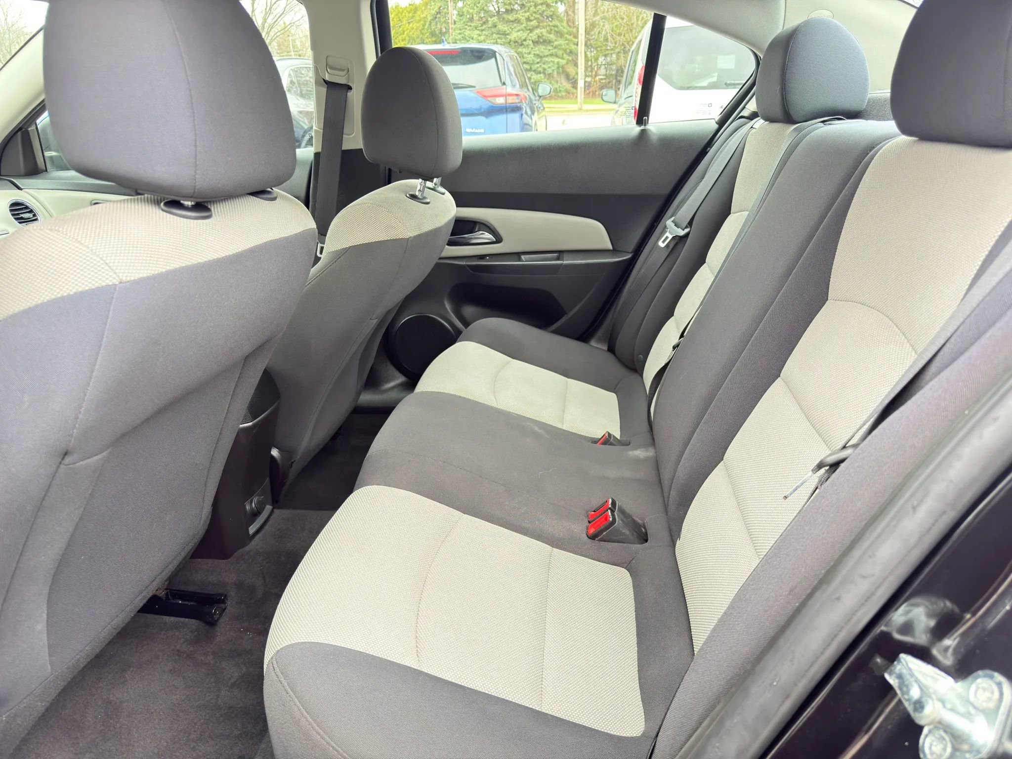 Used 2016 Chevrolet Cruze LS FWD image 10