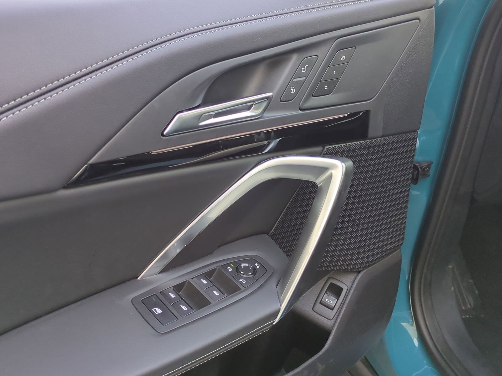 Used 2025 BMW X1 xDrive28i image 15