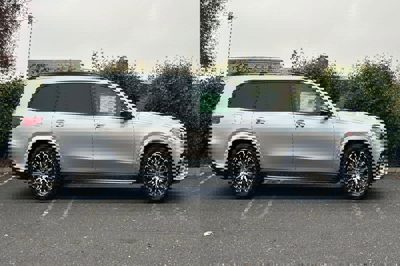 New 2026 Mercedes-Benz GLS 450 4MATIC image 2