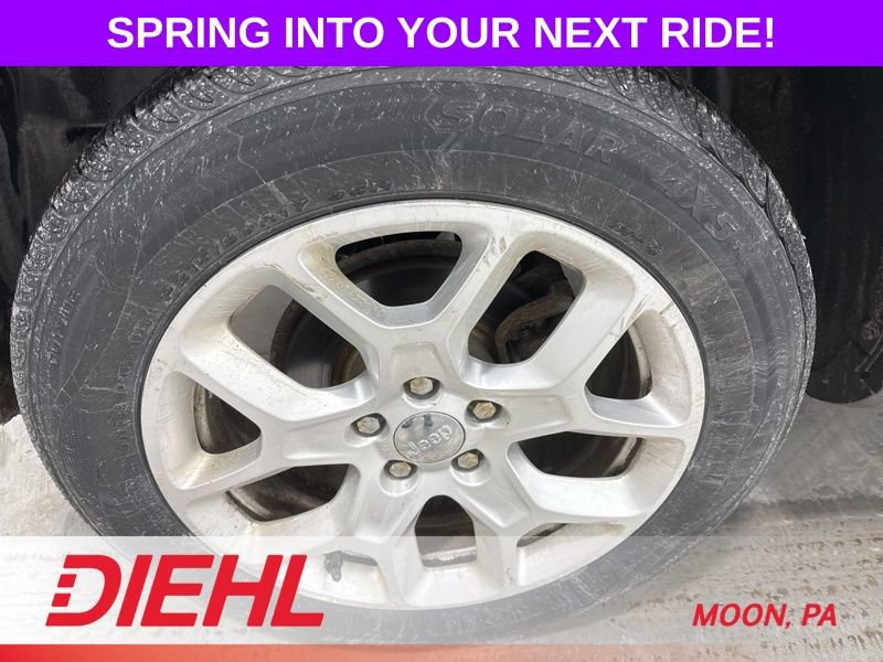 Used 2018 Jeep Renegade Latitude w/ Cold Weather Group AWD/4WD image 8