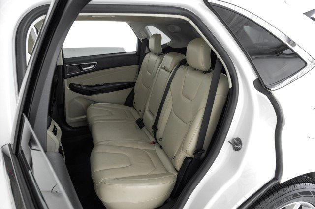 Used 2019 Ford Edge Titanium FWD image 44
