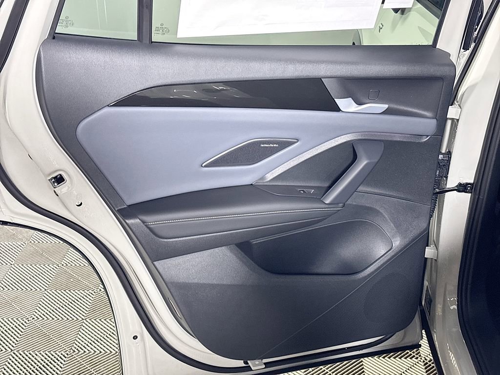 New 2026 Volkswagen Tiguan SEL R-Line image 20