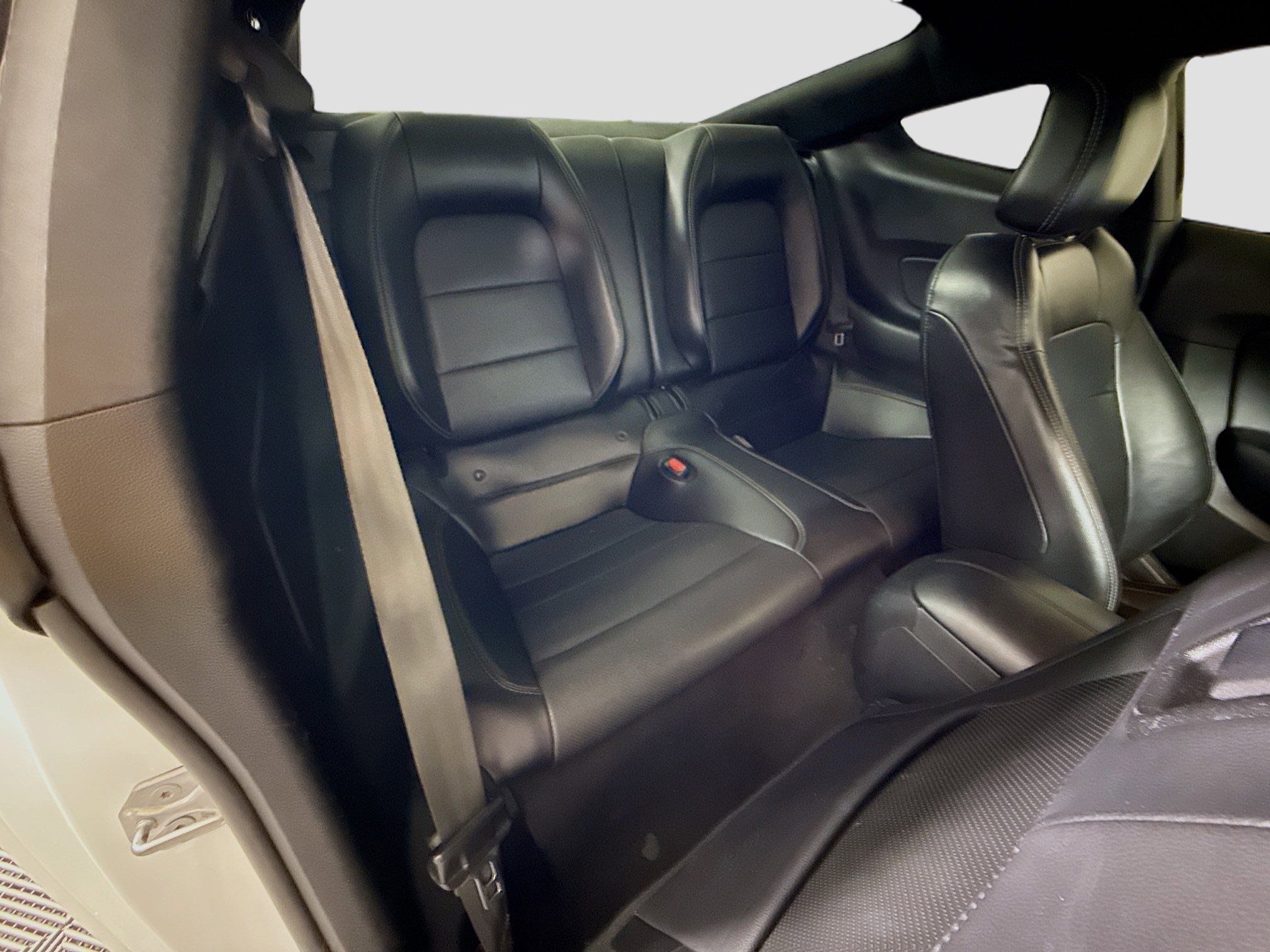 Used 2022 Ford Mustang Premium RWD image 26