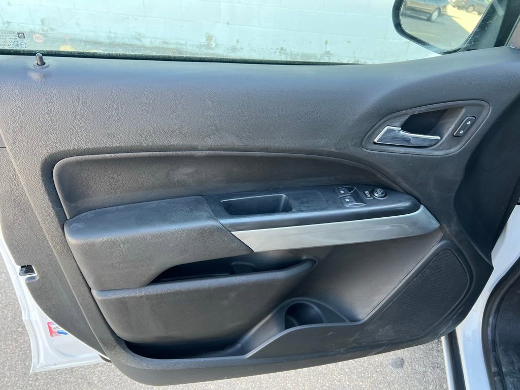 Used 2022 Chevrolet Colorado LT w/ Fleet Safety Package RWD image 9