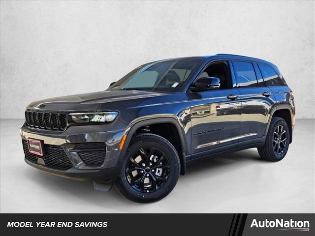 New 2025 Jeep Grand Cherokee Altitude w/ MOPAR Finishing Package image 1