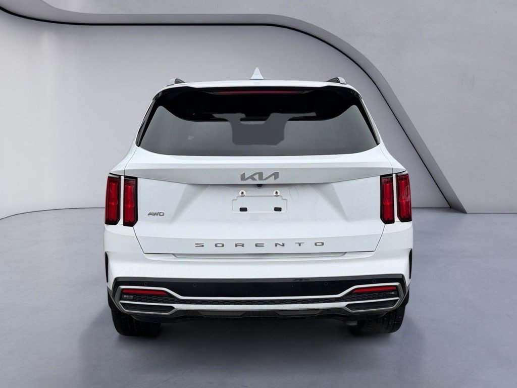 Used 2022 Kia Sorento SX image 4