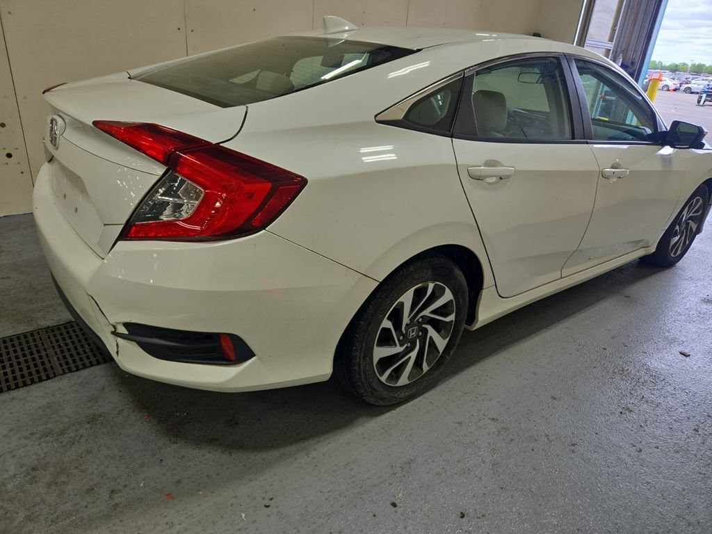 Used 2017 Honda Civic EX image 4