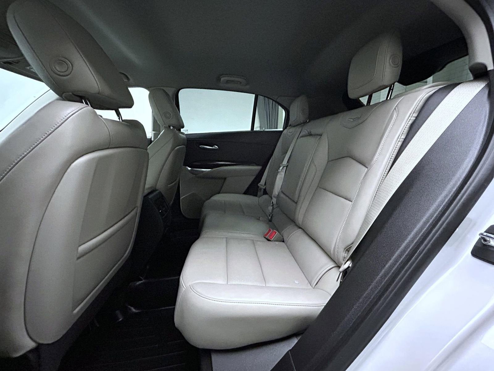 Used 2020 Cadillac XT4 Premium Luxury image 19