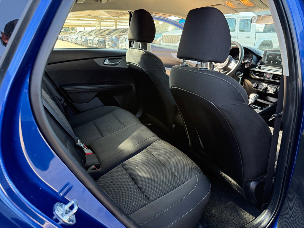 Used 2021 Kia Forte LXS FWD image 16
