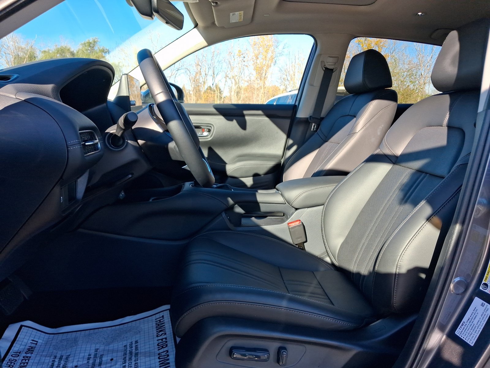 Used 2027 Honda HR-V EX-L image 5