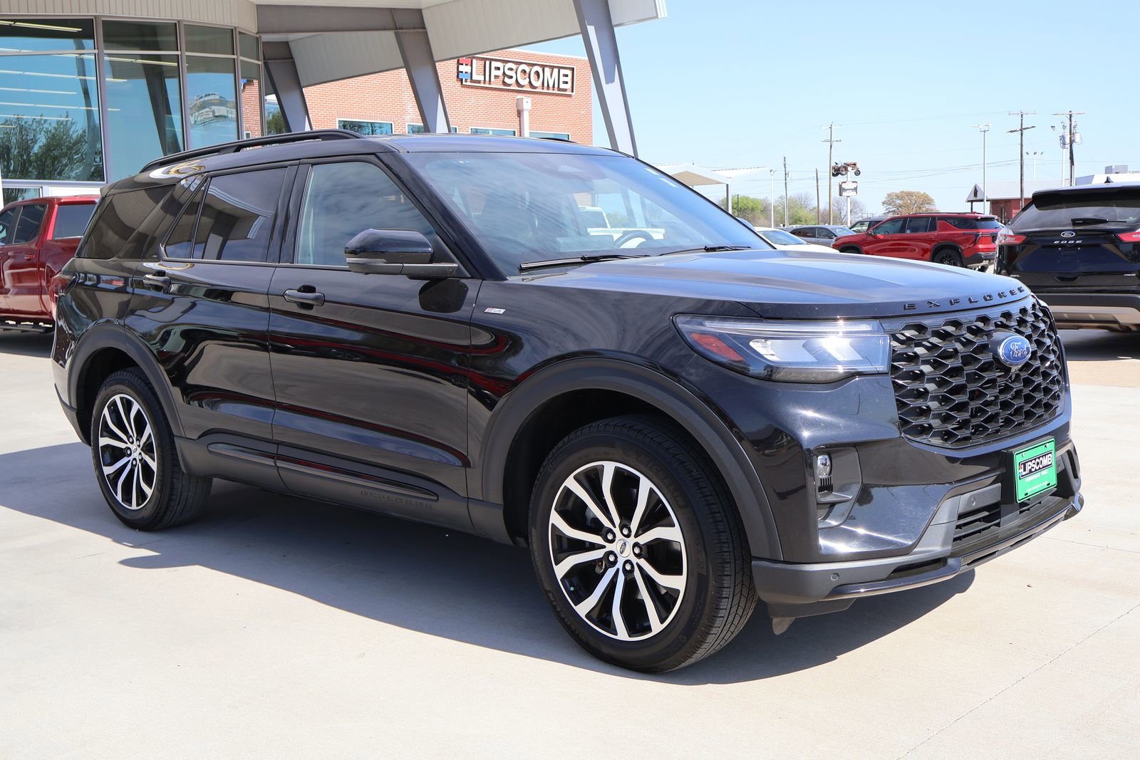 Used 2025 Ford Explorer ST-Line AWD/4WD image 5