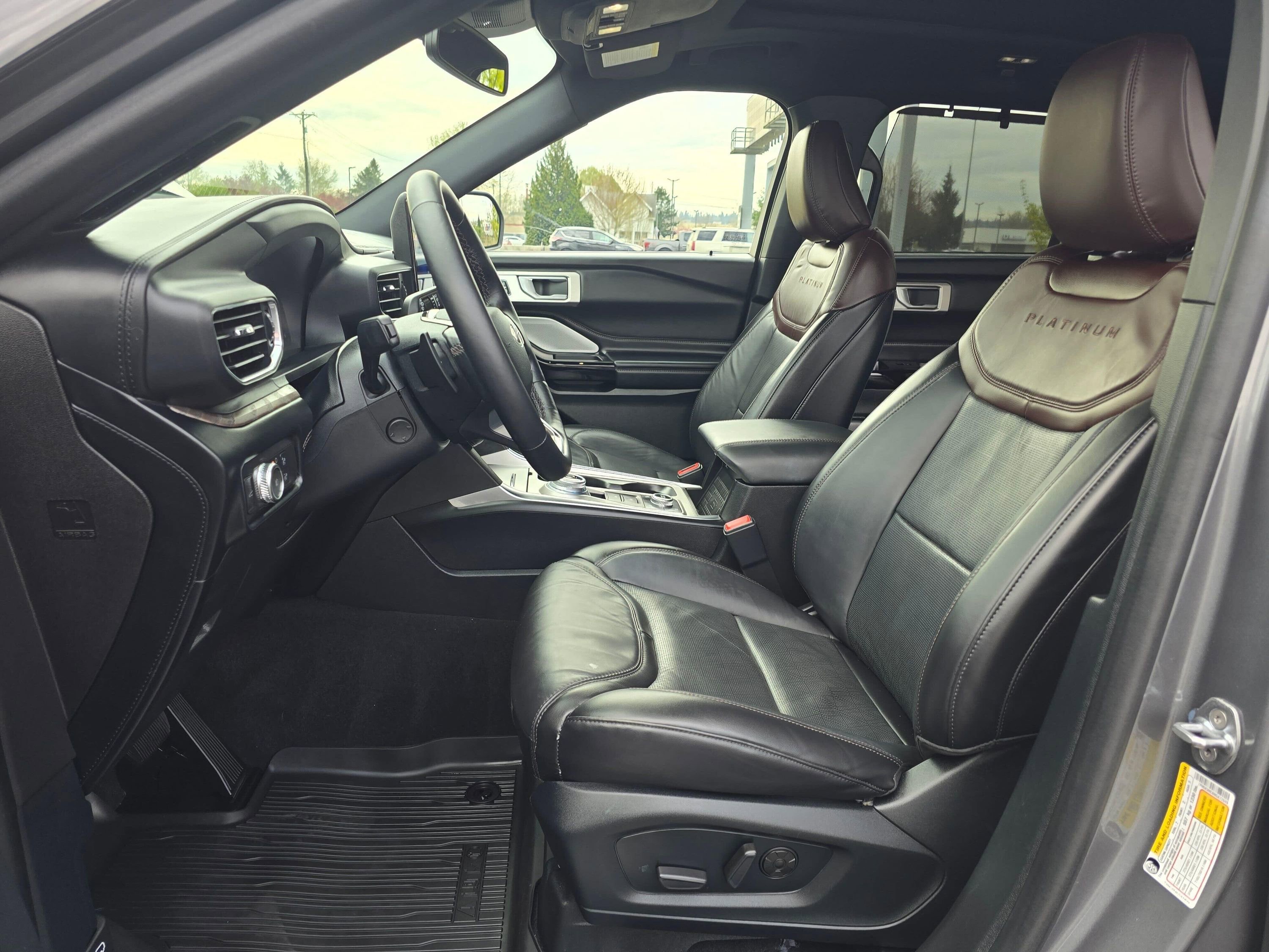 Used 2021 Ford Explorer Platinum w/ Equipment Group 601A image 13