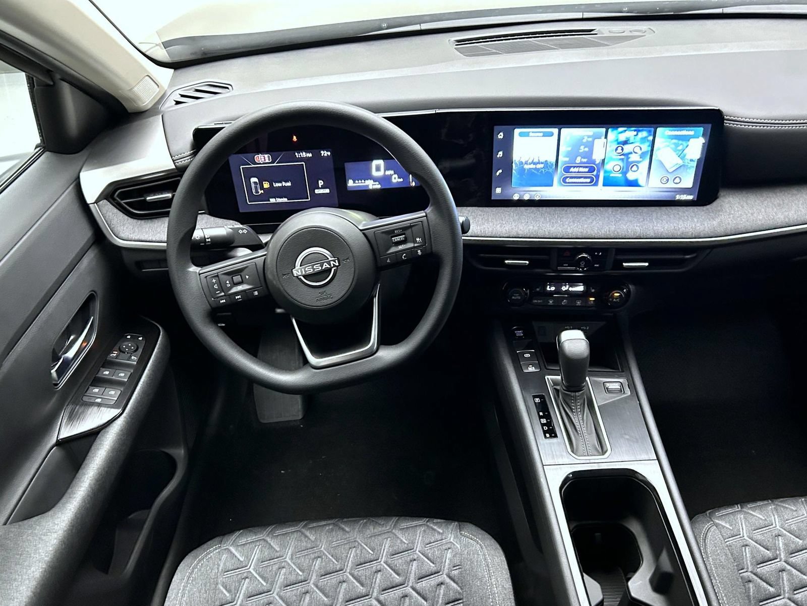 New 2027 Nissan Kicks SV AWD/4WD image 14