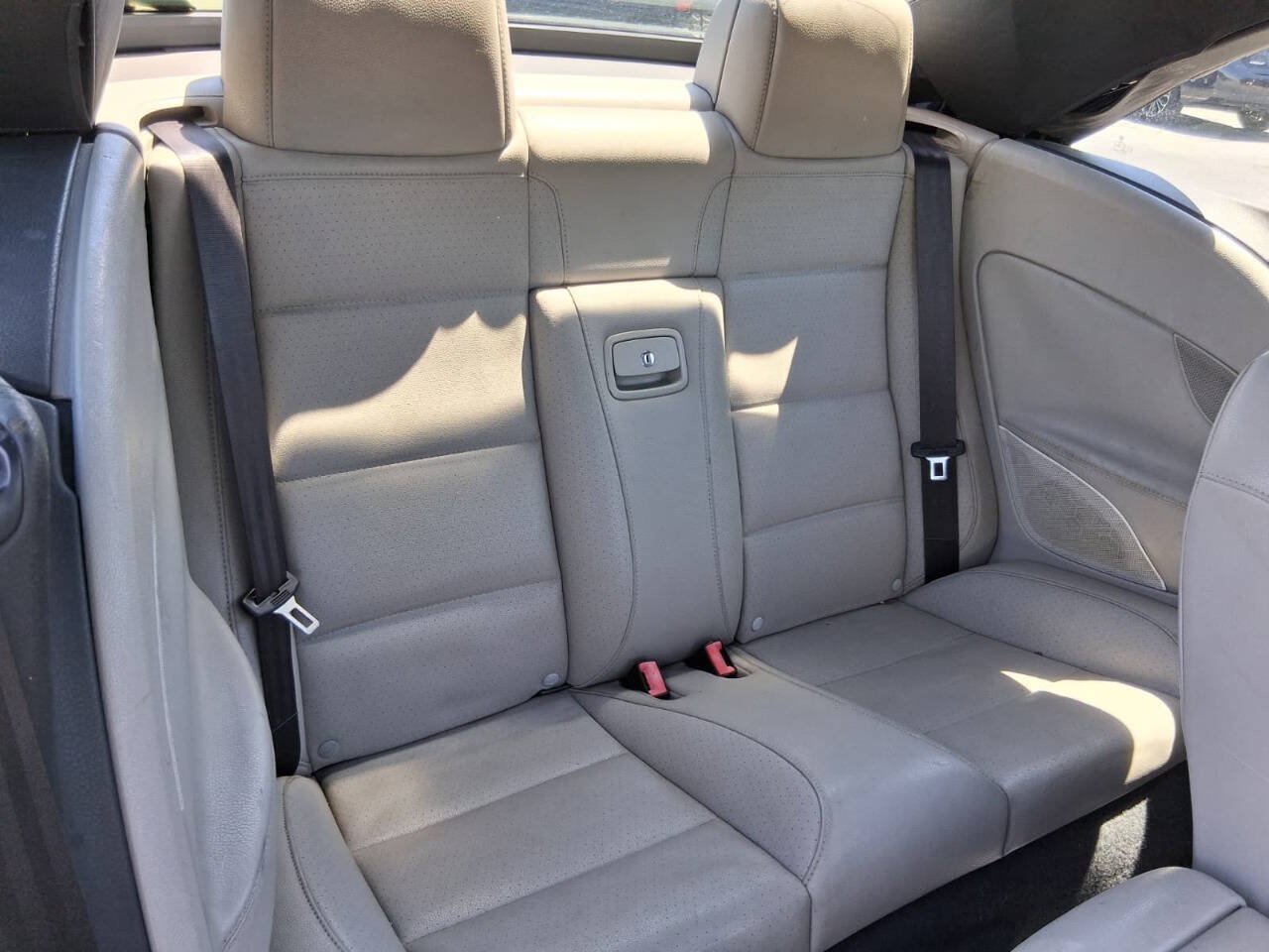 Used 2009 Volkswagen Eos Komfort FWD image 13