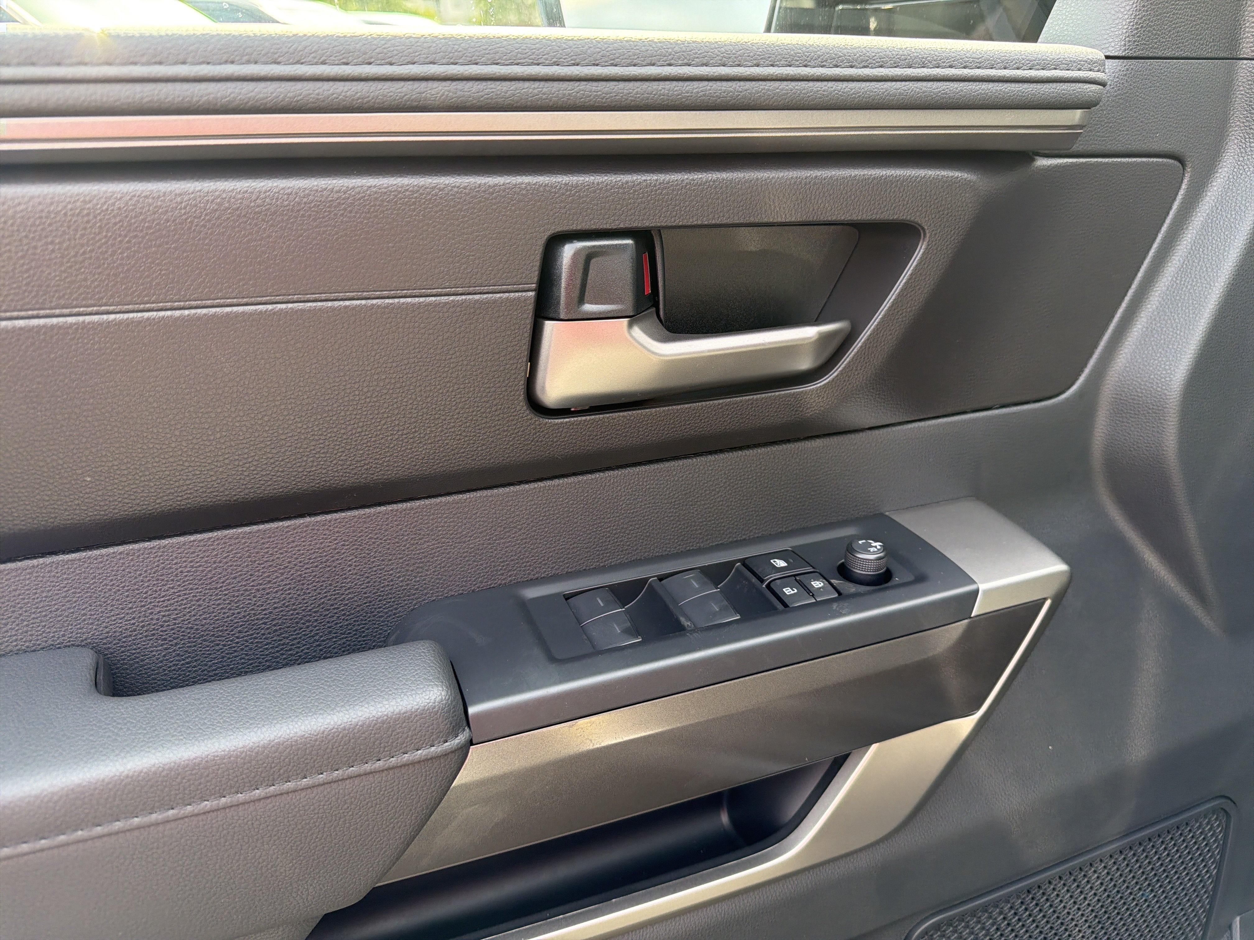 New 2026 Toyota Tundra SR5 AWD/4WD image 10