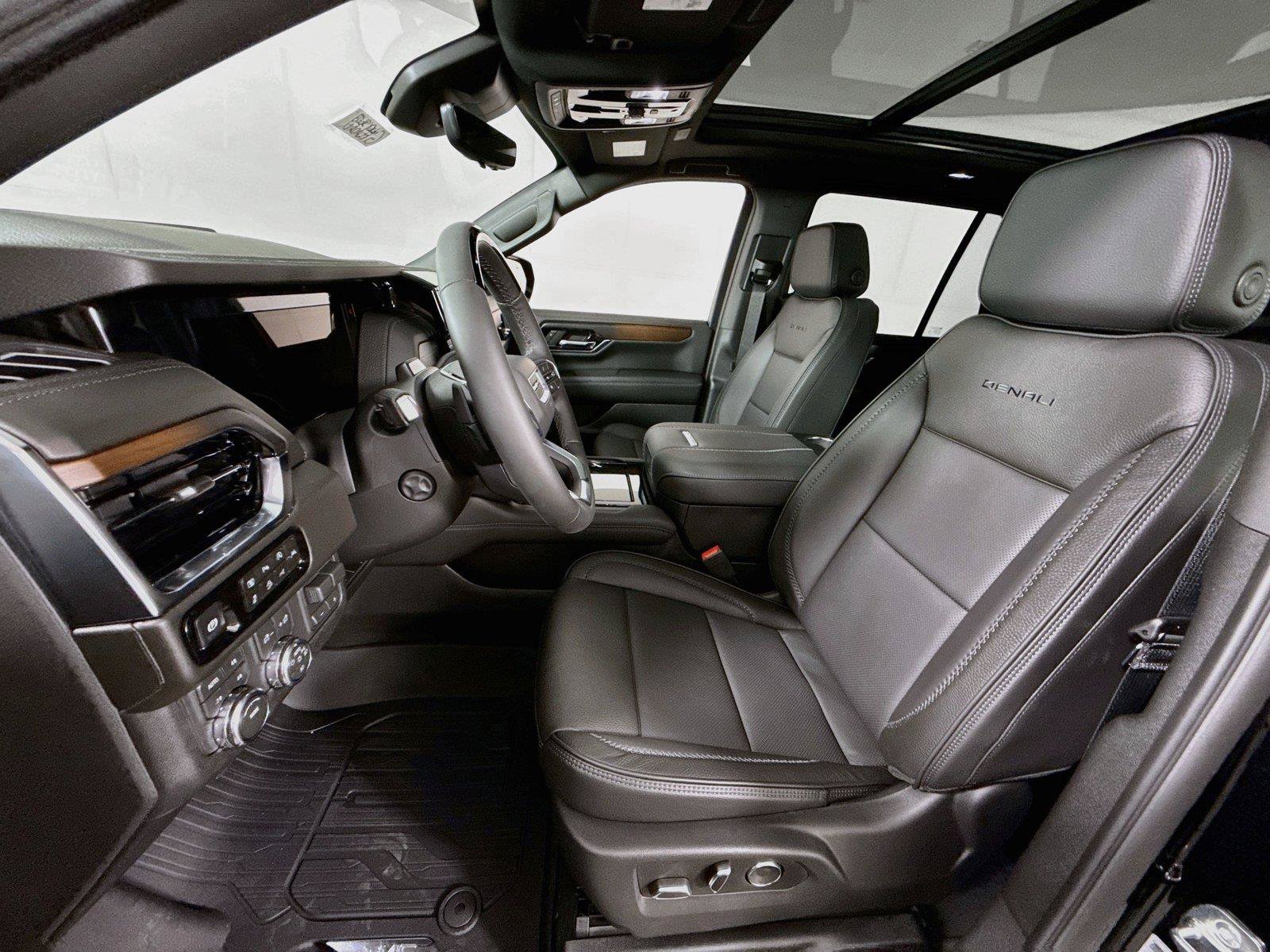 New 2027 GMC Yukon Denali w/ Advanced Technology Package AWD/4WD image 16