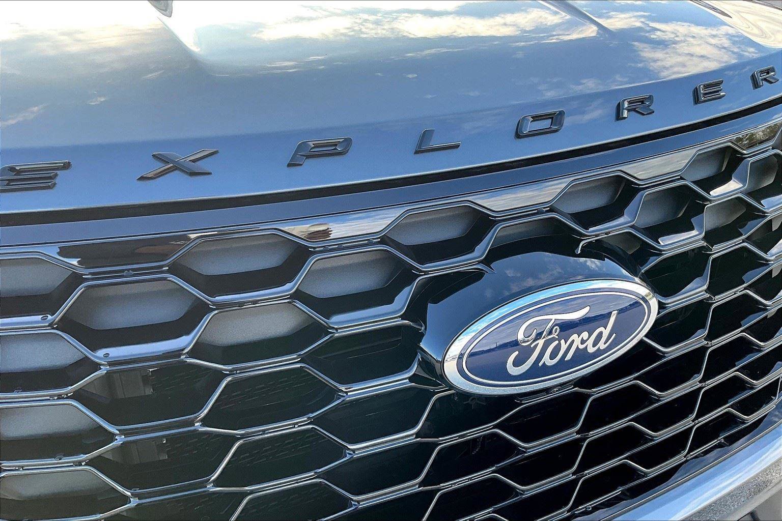 New 2026 Ford Explorer ST image 23
