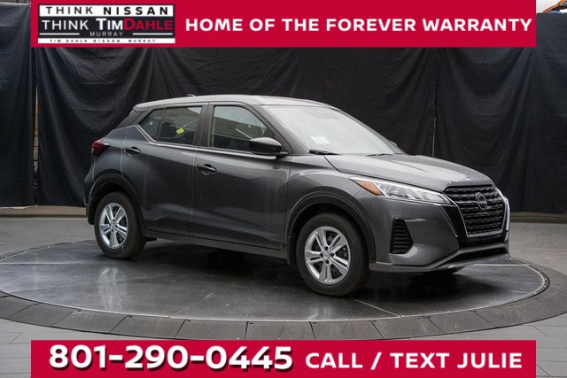 New 2025 Nissan Kicks Play S