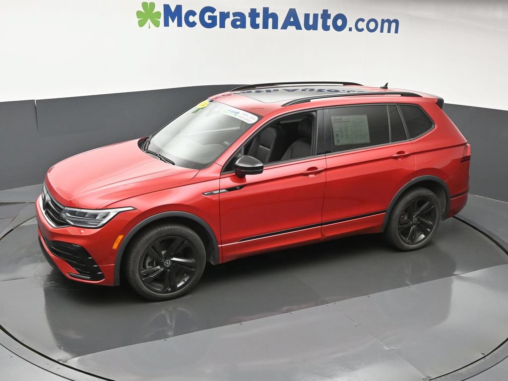 Used 2024 Volkswagen Tiguan SE R-Line FWD image 29