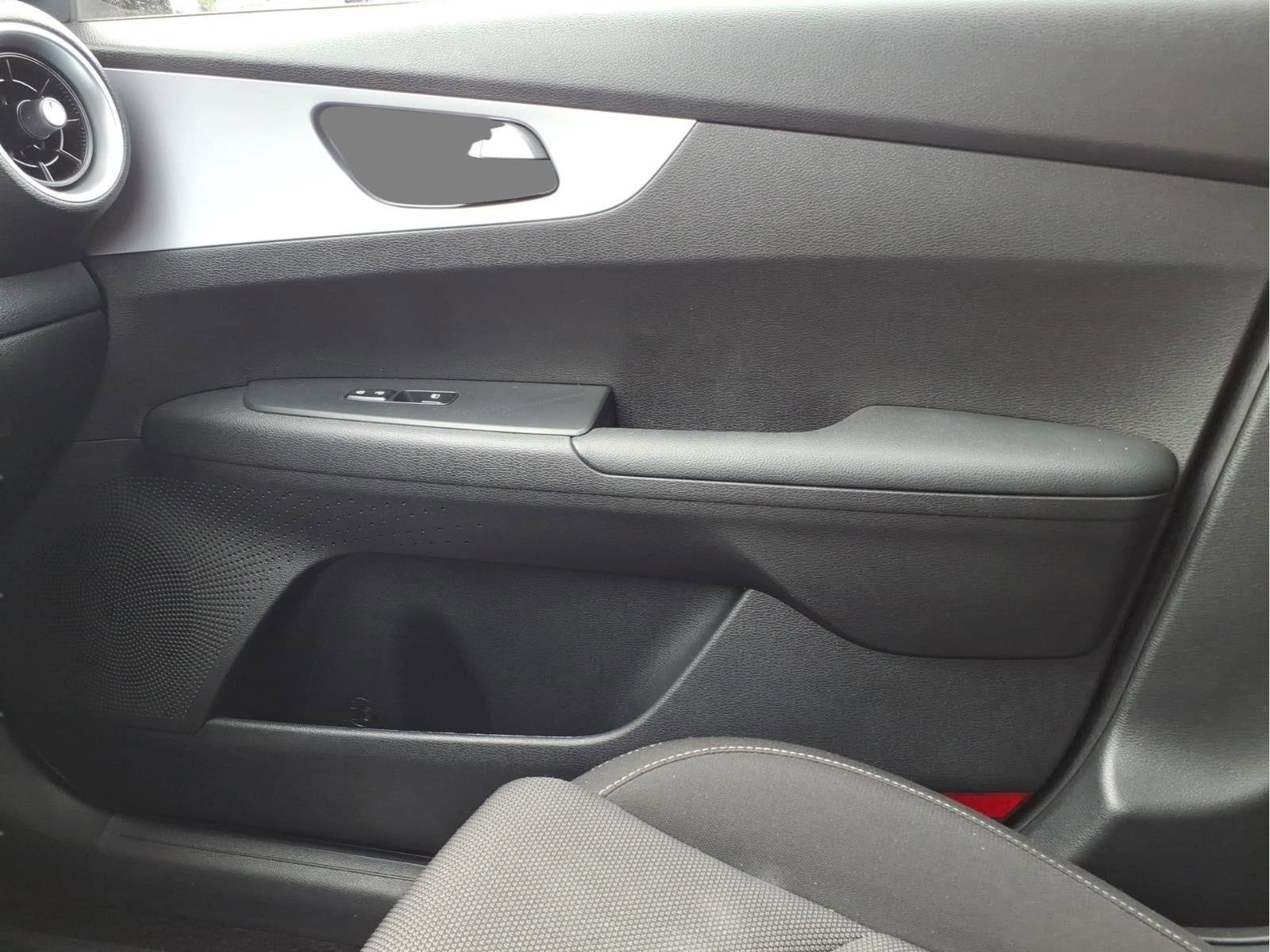 Used 2024 Kia Forte LXS FWD image 26