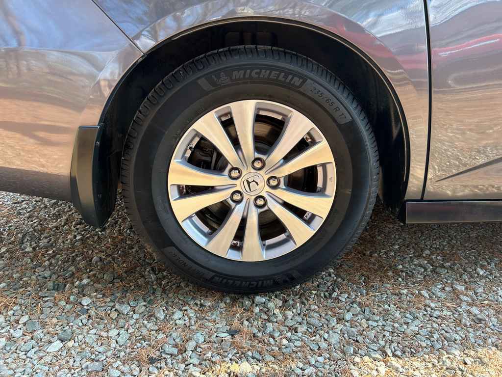 Used 2015 Honda Odyssey EX image 18