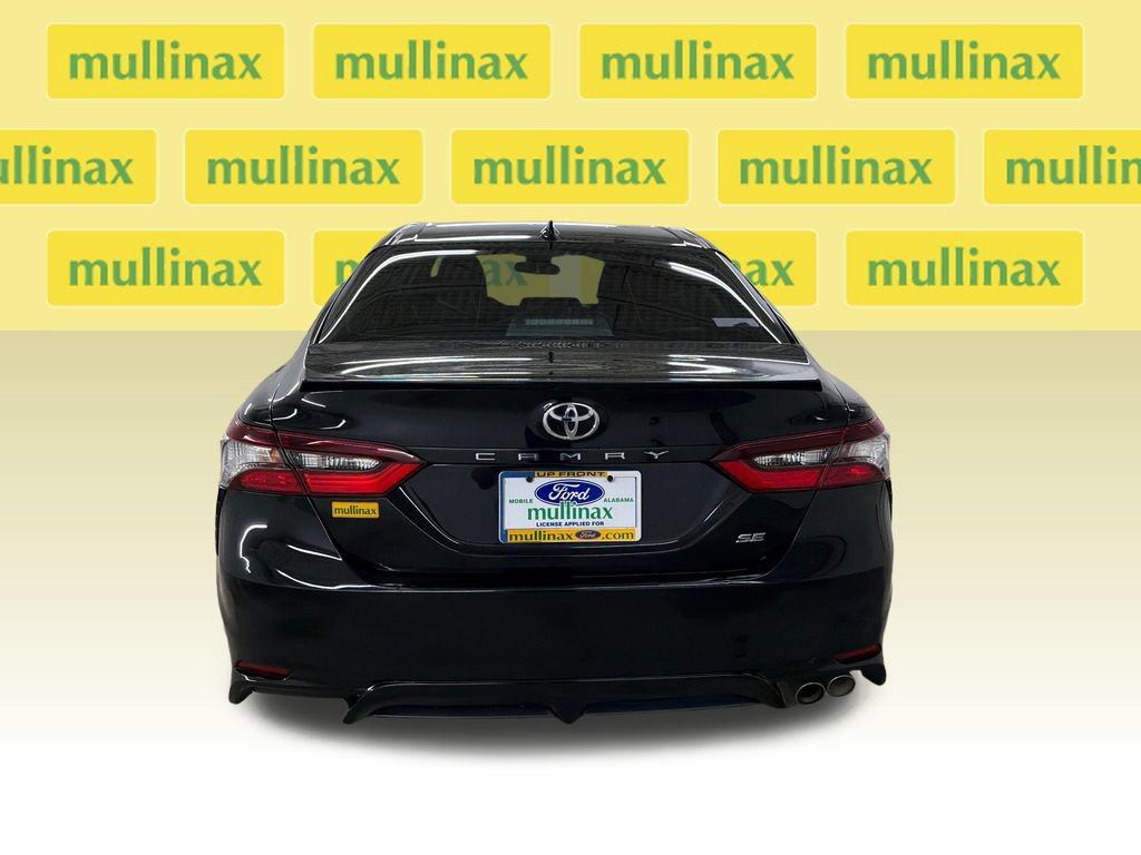 Used 2022 Toyota Camry SE FWD image 7