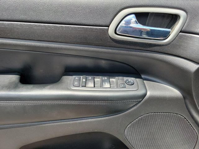 Used 2018 Jeep Grand Cherokee Laredo RWD image 7