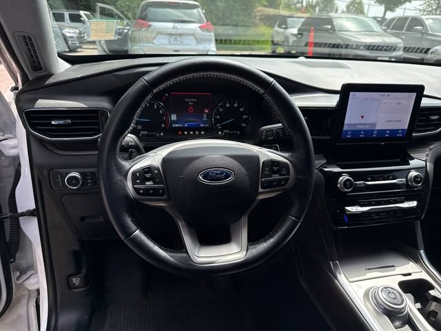 Used 2021 Ford Explorer Limited w/ Equipment Group 301A AWD/4WD image 18