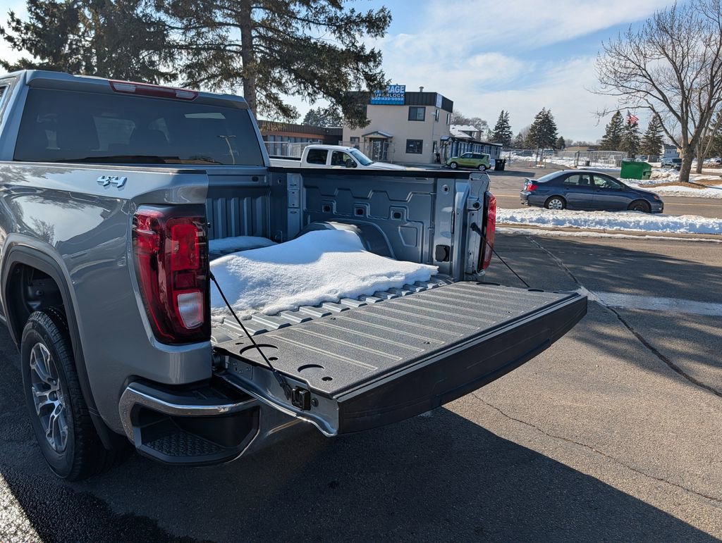 New 2026 GMC Sierra 1500 SLE image 24