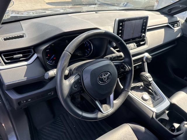 Used 2020 Toyota RAV4 XSE AWD/4WD image 24