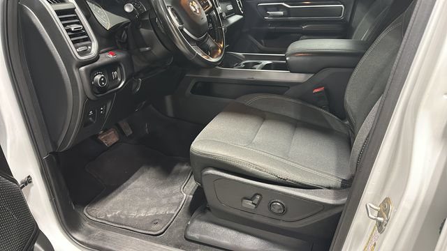 Used 2022 RAM 1500 Big Horn AWD/4WD image 7