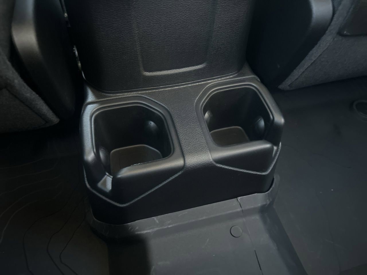 New 2026 Jeep Gladiator Sahara image 21