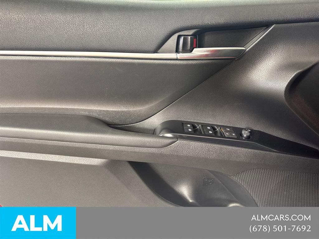 Used 2020 Toyota Camry LE FWD image 14