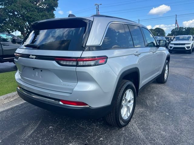 New 2026 Jeep Grand Cherokee Laredo X AWD/4WD image 24