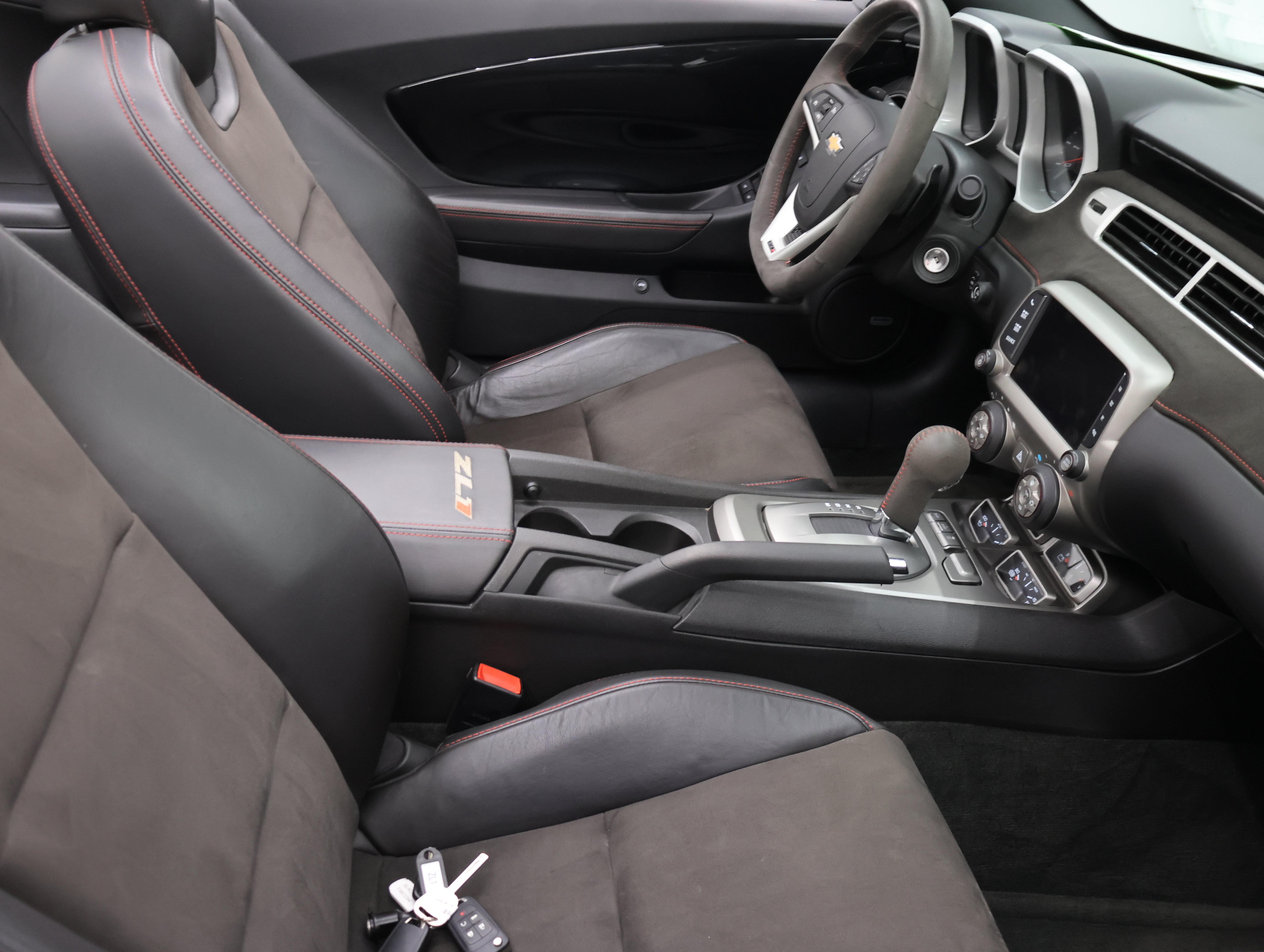 Used 2015 Chevrolet Camaro ZL1 RWD image 57