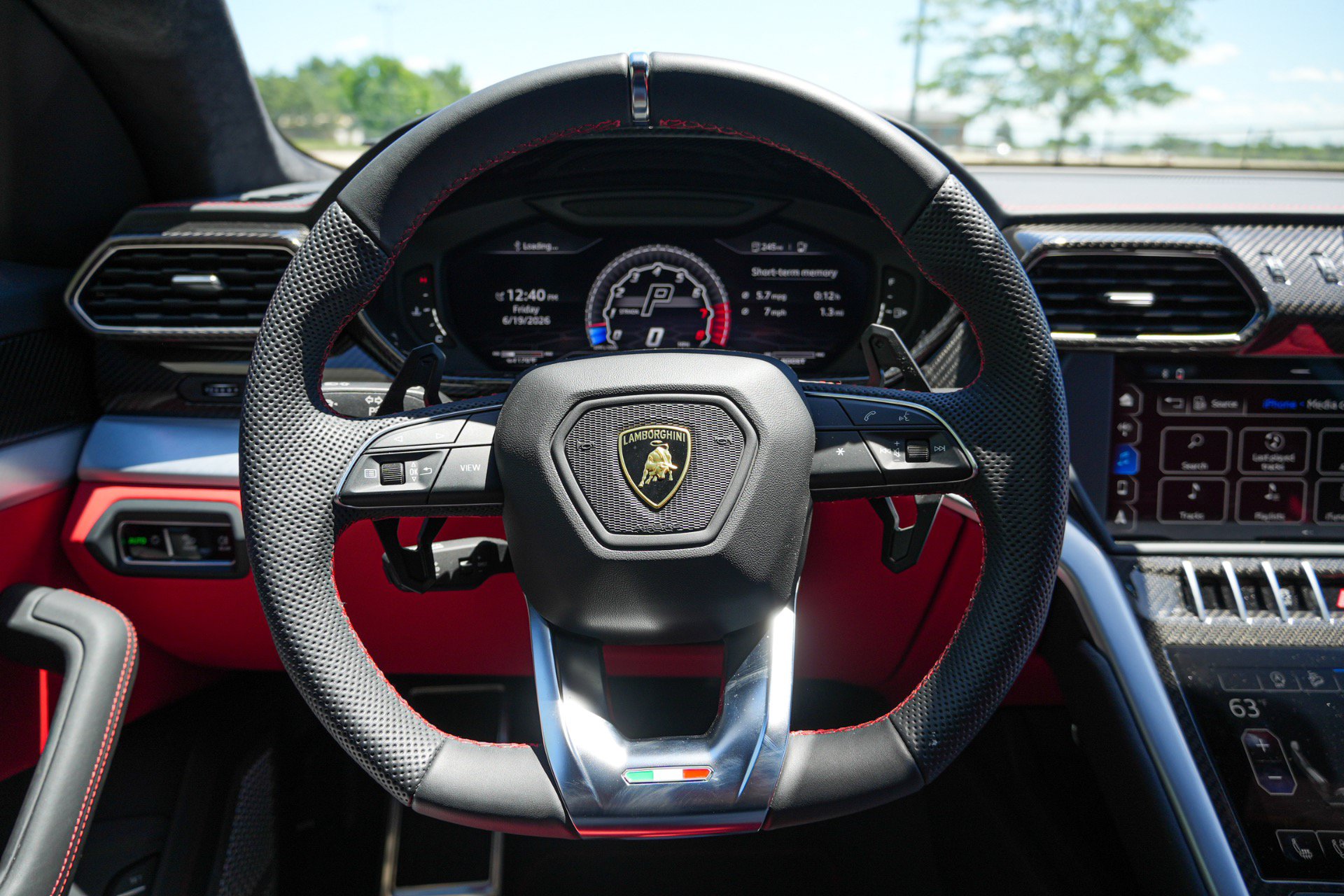 Used 2019 Lamborghini Urus AWD/4WD image 16